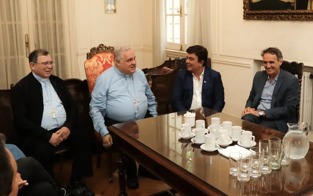FE EPISCOPADO 1.jpg